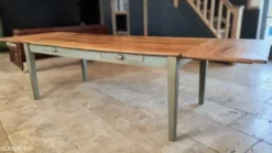 Table de ferme en chêne massif ,2 tiroirs, 2 rallonges,