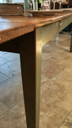 Table de ferme en chêne massif ,2 tiroirs, 2 rallonges,