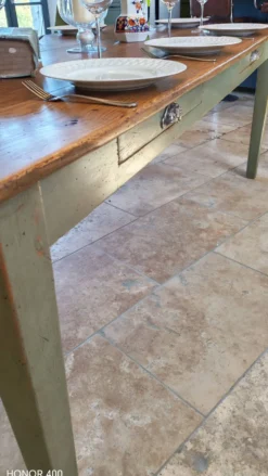 Table de ferme en chêne massif ,2 tiroirs, 2 rallonges,
