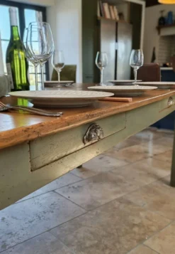 Table de ferme en chêne massif ,2 tiroirs, 2 rallonges,