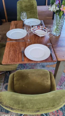 Table de ferme en chêne massif ,2 tiroirs, 2 rallonges,