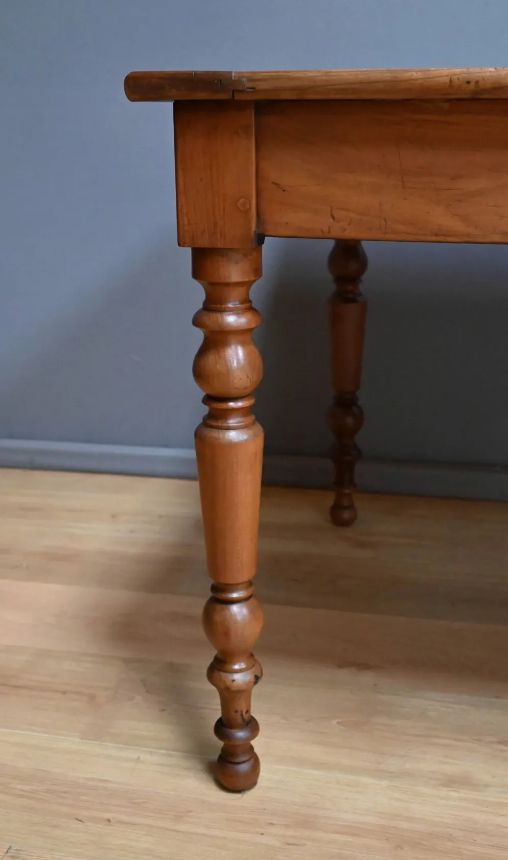 Table de Ferme en Merisier, style Louis Philippe – Milieu XIXe