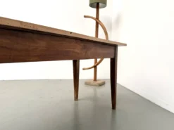 Table de ferme en noyer massif, années 50