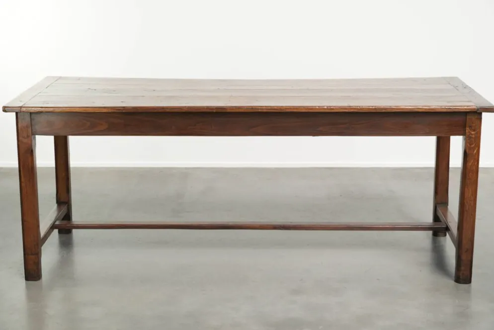 Table de ferme française du XVIIIe siècle en chêne et en bois fruitier.
