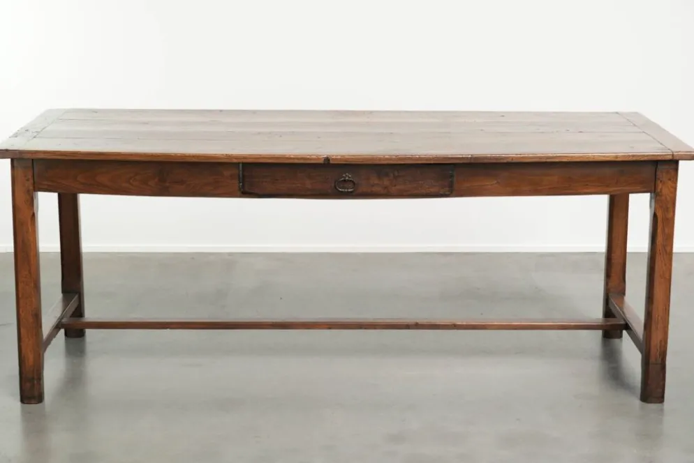 Table de ferme française du XVIIIe siècle en chêne et en bois fruitier.