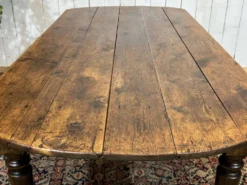 Table de ferme 19ème, plateau en sapin et piétement en peuplier