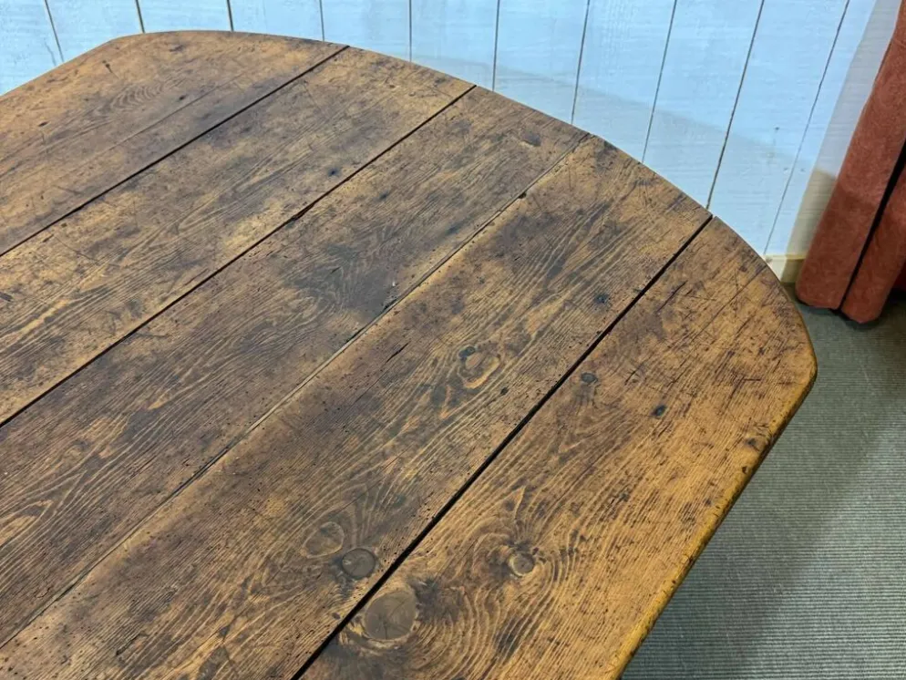 Table de ferme 19ème, plateau en sapin et piétement en peuplier