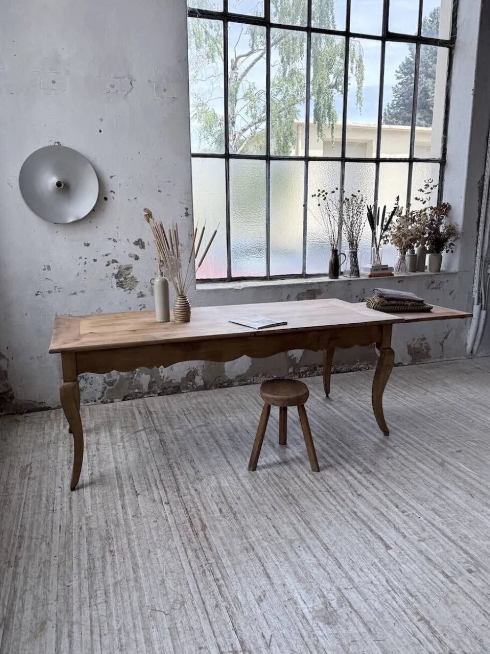 Table de ferme merisier pieds galbés XIXème