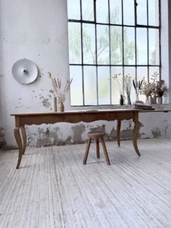 Table de ferme merisier pieds galbés XIXème