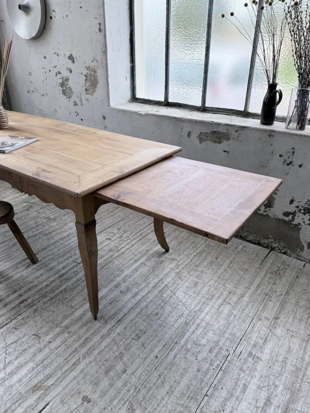 Table de ferme merisier pieds galbés XIXème