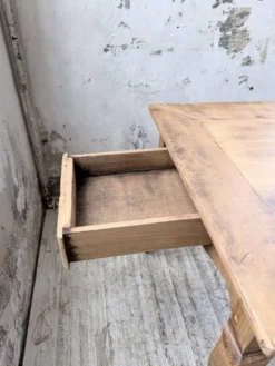 Table de ferme merisier pieds galbés XIXème