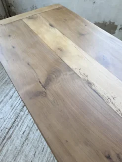 Table de ferme noyer pieds fuseaux 1950