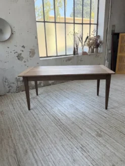 Table de ferme noyer pieds fuseaux 1950