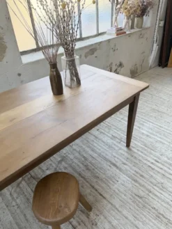 Table de ferme noyer pieds fuseaux 1950