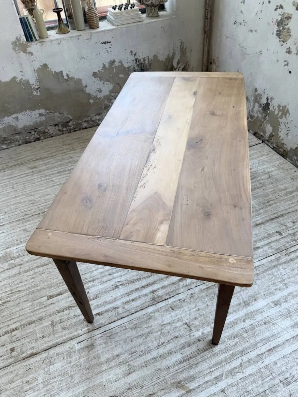 Table de ferme noyer pieds fuseaux 1950