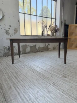 Table de ferme noyer pieds fuseaux 1950