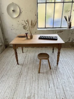 Table de ferme noyer à rallonges 150-250cm