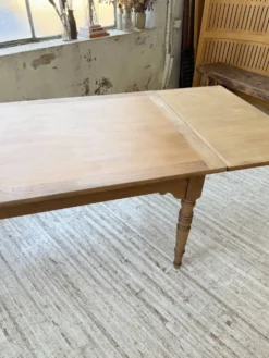 Table de ferme noyer à rallonges 150-250cm