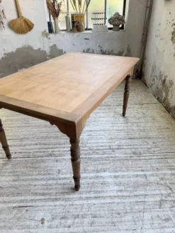 Table de ferme noyer à rallonges 150-250cm