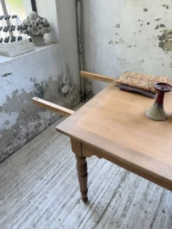 Table de ferme noyer à rallonges 150-250cm