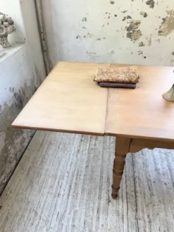 Table de ferme noyer à rallonges 150-250cm
