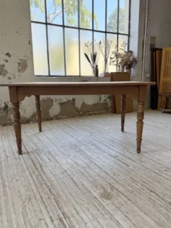 Table de ferme noyer à rallonges 150-250cm