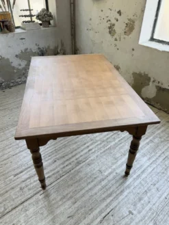 Table de ferme noyer à rallonges 150-250cm