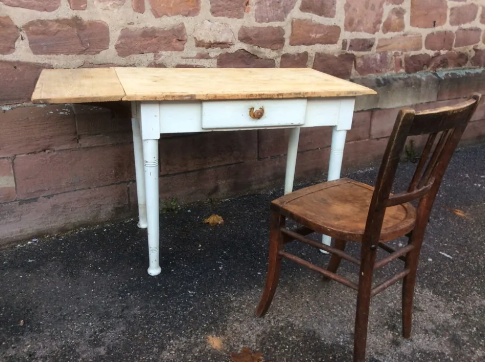 Table de ferme ou bistrot vintage 1920 brasserie france shabby chic