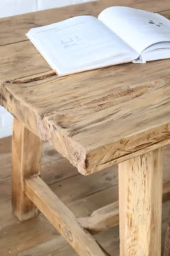 Table de ferme rénovée