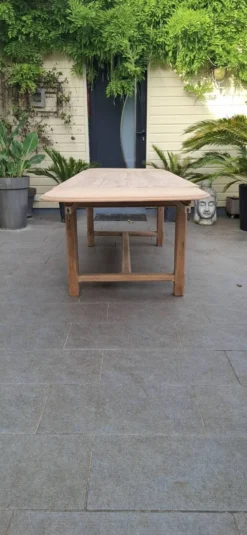 Table de ferme rénovée avec rallonges