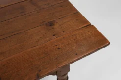 Table de ferme rustique en chêne, France, années 1850