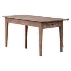 Table de ferme rustique rénovée