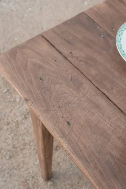 Table de ferme rustique rénovée