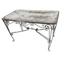 Table de jardin