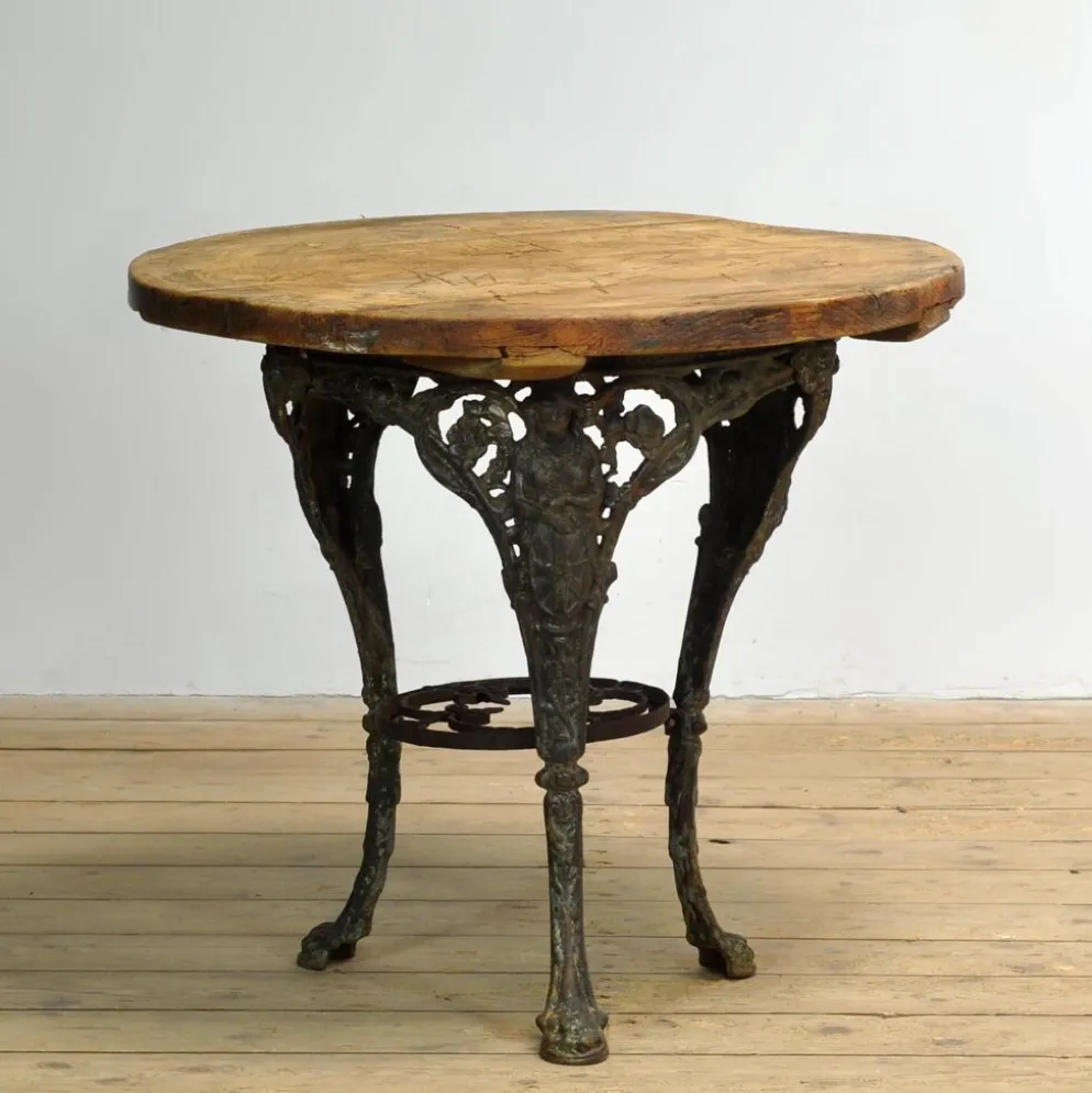 Table de jardin en fonte avec plateau en pin