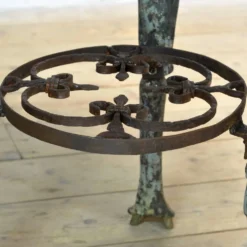 Table de jardin en fonte avec plateau en pin