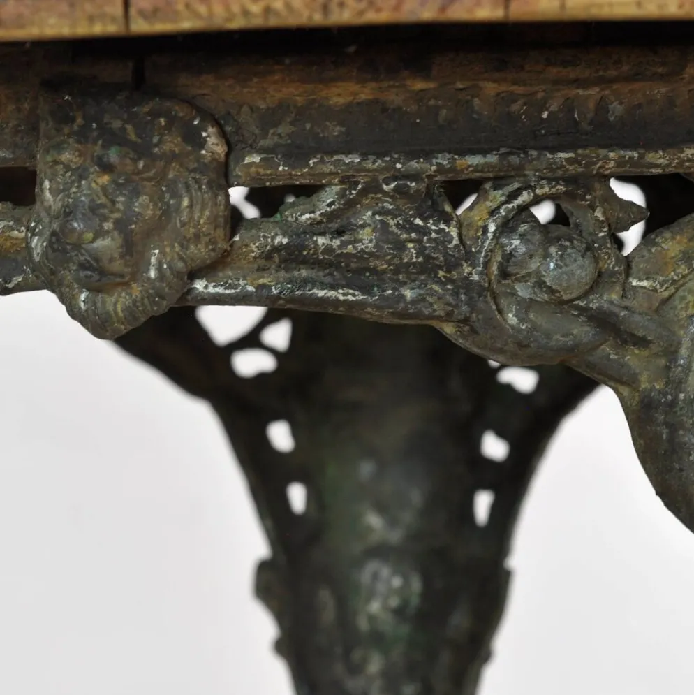 Table de jardin en fonte avec plateau en pin