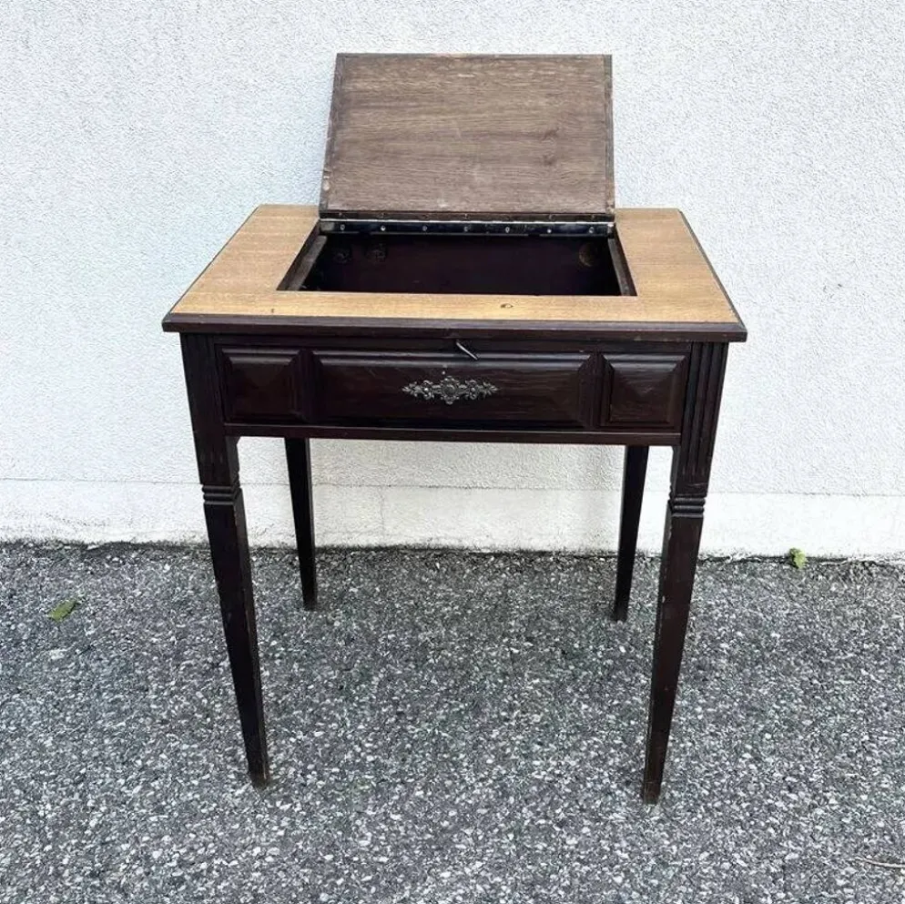 Table de jeux ancienne en bois