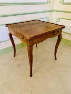 Table de jeux style Louis XV avec 4 tiroirs