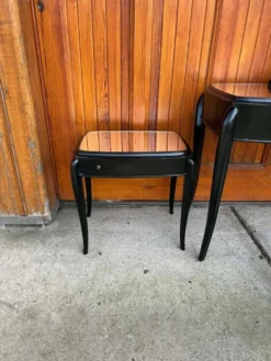 Table de maquillage Art Déco française noire, chaise et tables de nuit, ensemble de 4