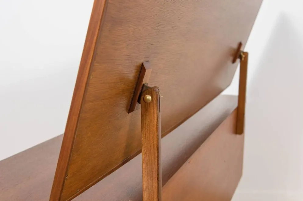Table de maquillage en teck du milieu du siècle par Victor Wilkins pour G-Plan, Royaume-Uni, années 1960.