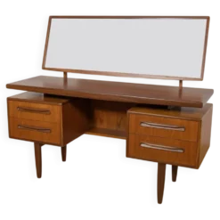 Table de maquillage en teck du milieu du siècle par Victor Wilkins pour G-Plan, Royaume-Uni, années 1960.