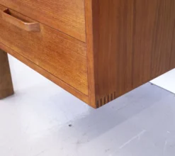 Table de maquillage en teck Gordon Russell du milieu du siècle