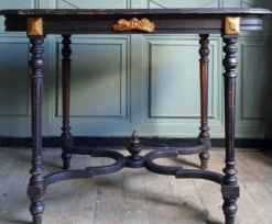 Table de milieu, bureau Napoléon III en bois massif 19ème siècle