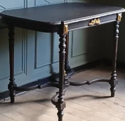 Table de milieu, bureau Napoléon III en bois massif 19ème siècle