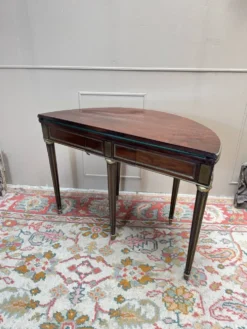 TABLE DEMI LUNE EN ACAJOU D’ÉPOQUE LOUIS XVI XVIII EME SIÈCLE