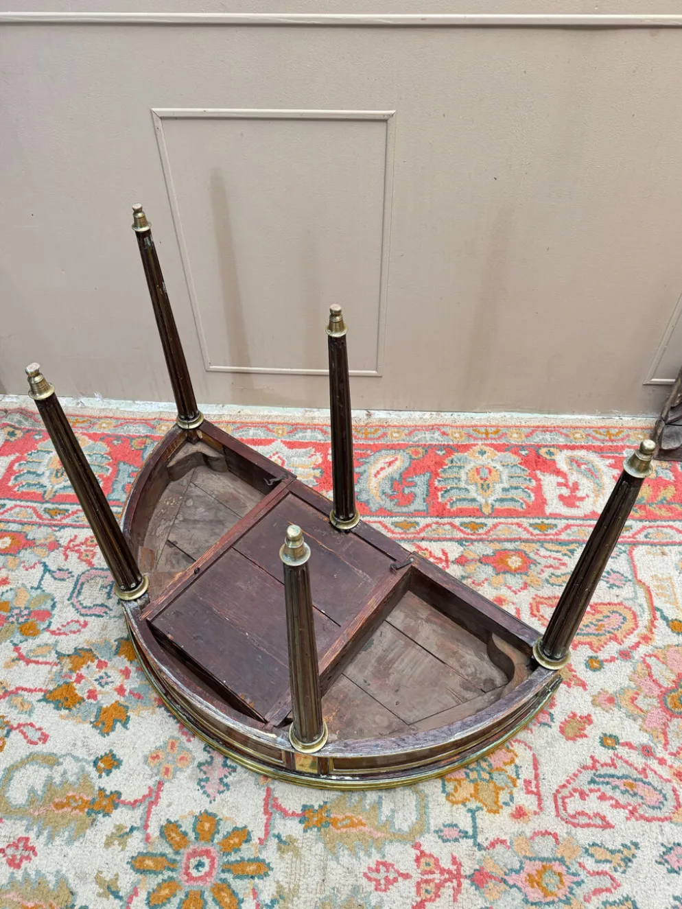 TABLE DEMI LUNE EN ACAJOU D’ÉPOQUE LOUIS XVI XVIII EME SIÈCLE