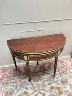 TABLE DEMI LUNE EN ACAJOU D’ÉPOQUE LOUIS XVI XVIII EME SIÈCLE