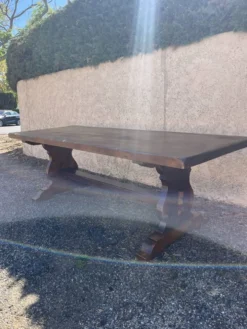 Table de monastère 1920
