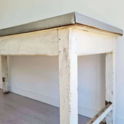 Table de métier en bois et zinc